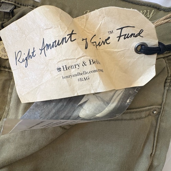 Henry & Belle Olive Cargo Pants for Women - Picture 4 of 6